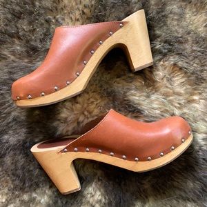 L.L. Bean Signature Wood Clogs